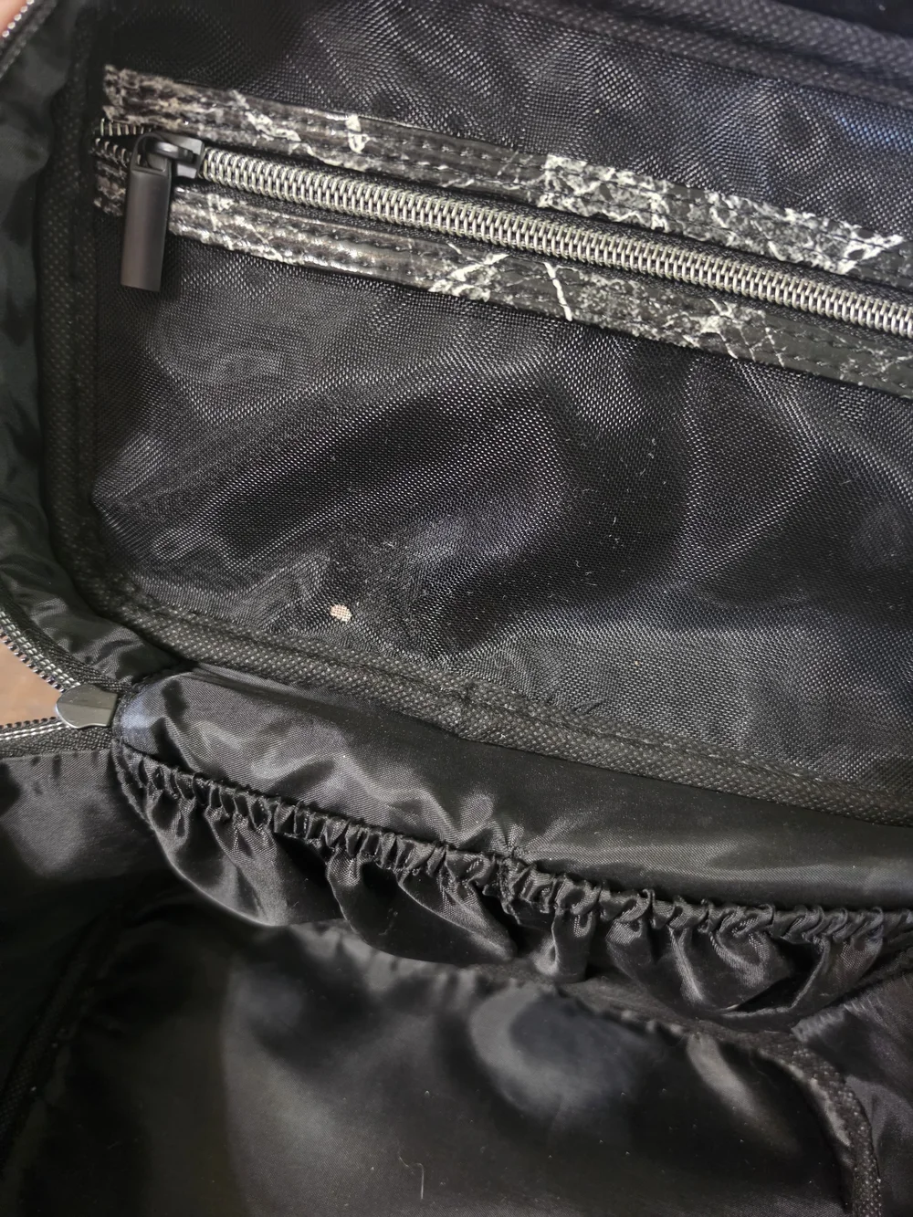Jeffree Star Cosmetics Marble Train Case in Black & White